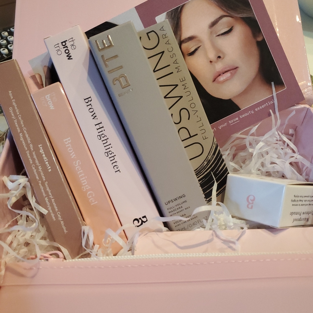 THE BROW TRO SET AND UPSWING MASCARA